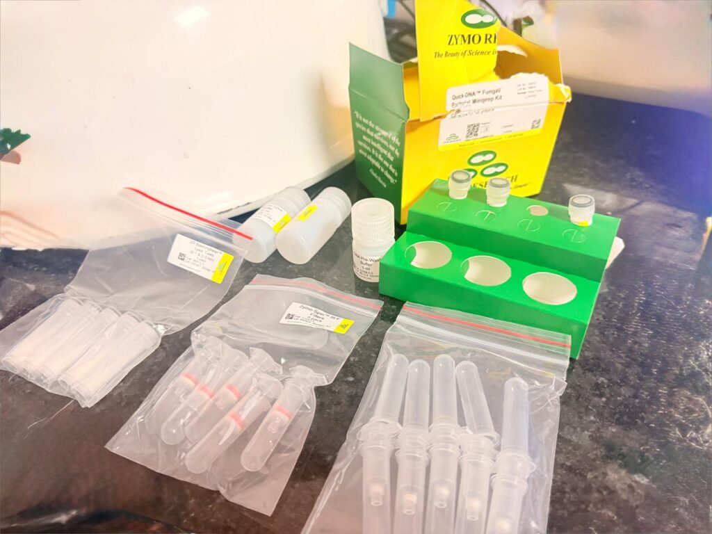Unboxing of Quick-DNA™ Fungal and Bacterial Miniprep Kit (Catalog No. D6005)