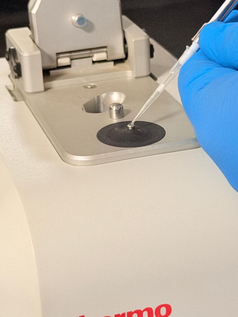 Using Nano spectrophotometer to detect DNA concentration